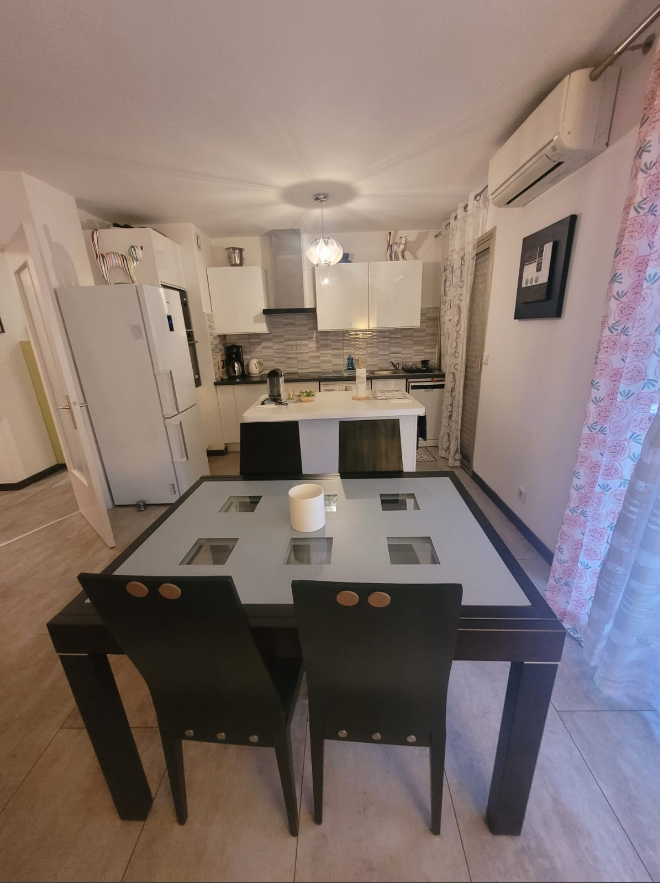 Appartement F2-F3 Petit Juas9